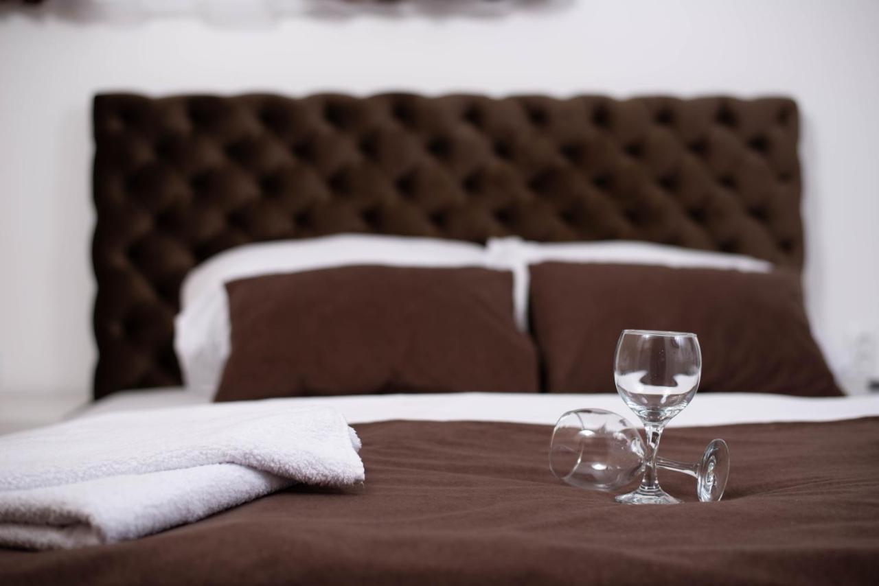 Sobe I Apartmani Casa Mia Pecinci Εξωτερικό φωτογραφία
